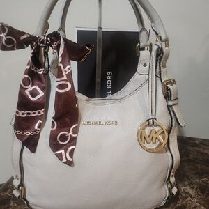 Michael Kors Cream Shoulder Bag with Gold Accents GUC